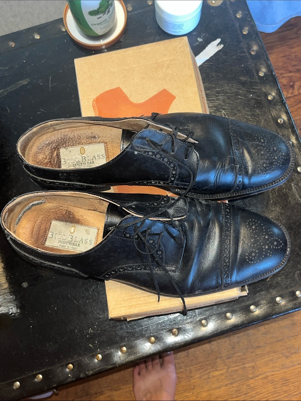 bill blass Black Leather Brogue Cap-Toe Oxfords